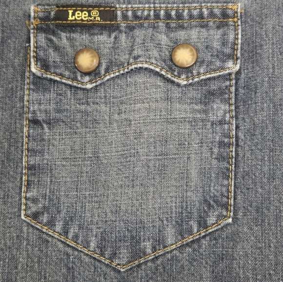 Lee Denim Pearl snap Western Coastal Cowgirl Workwear Size M Light Jacket - Picture 6 of 7